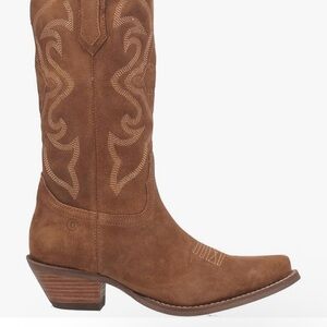Dingo Brown Heeled Boots with Decorative Stitching